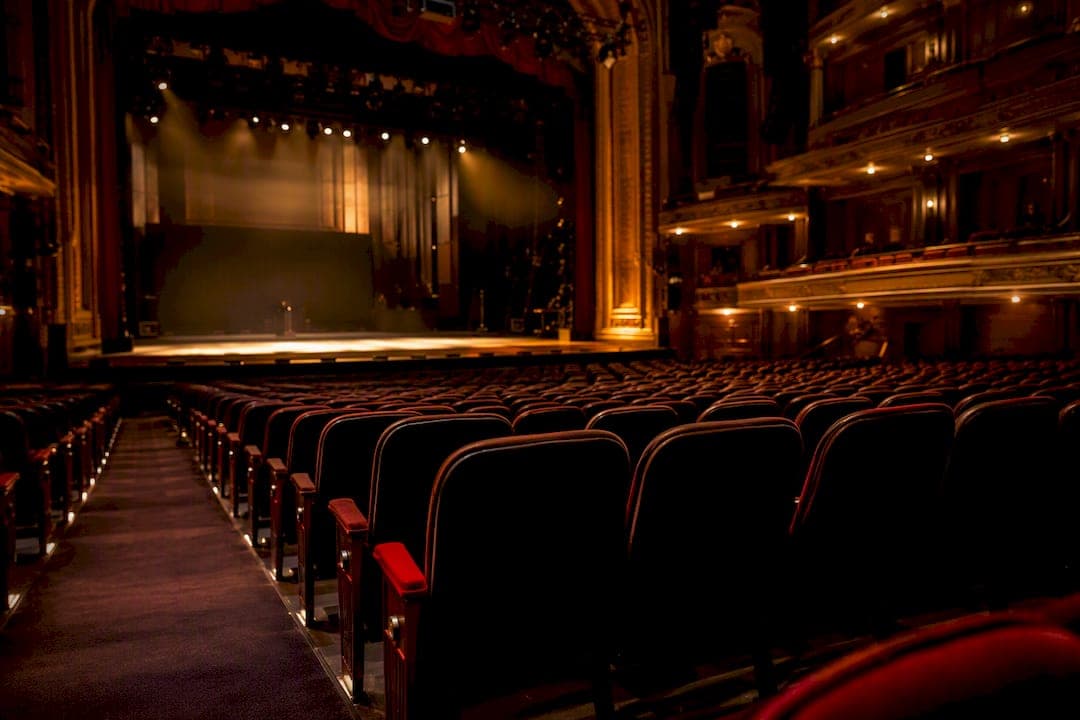 Save 20–50% on Broadway Tickets: When NYC Visitors and Locals Buy